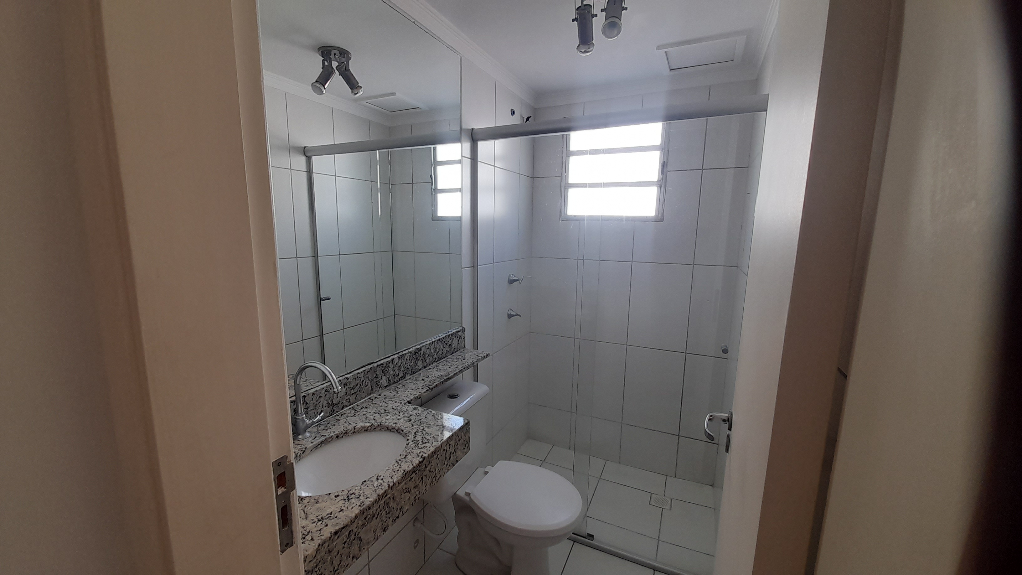 Imagem Apartamento com 2 Quartos para Alugar, 52 m²em Loteamento Parque São Martinho - Campinas