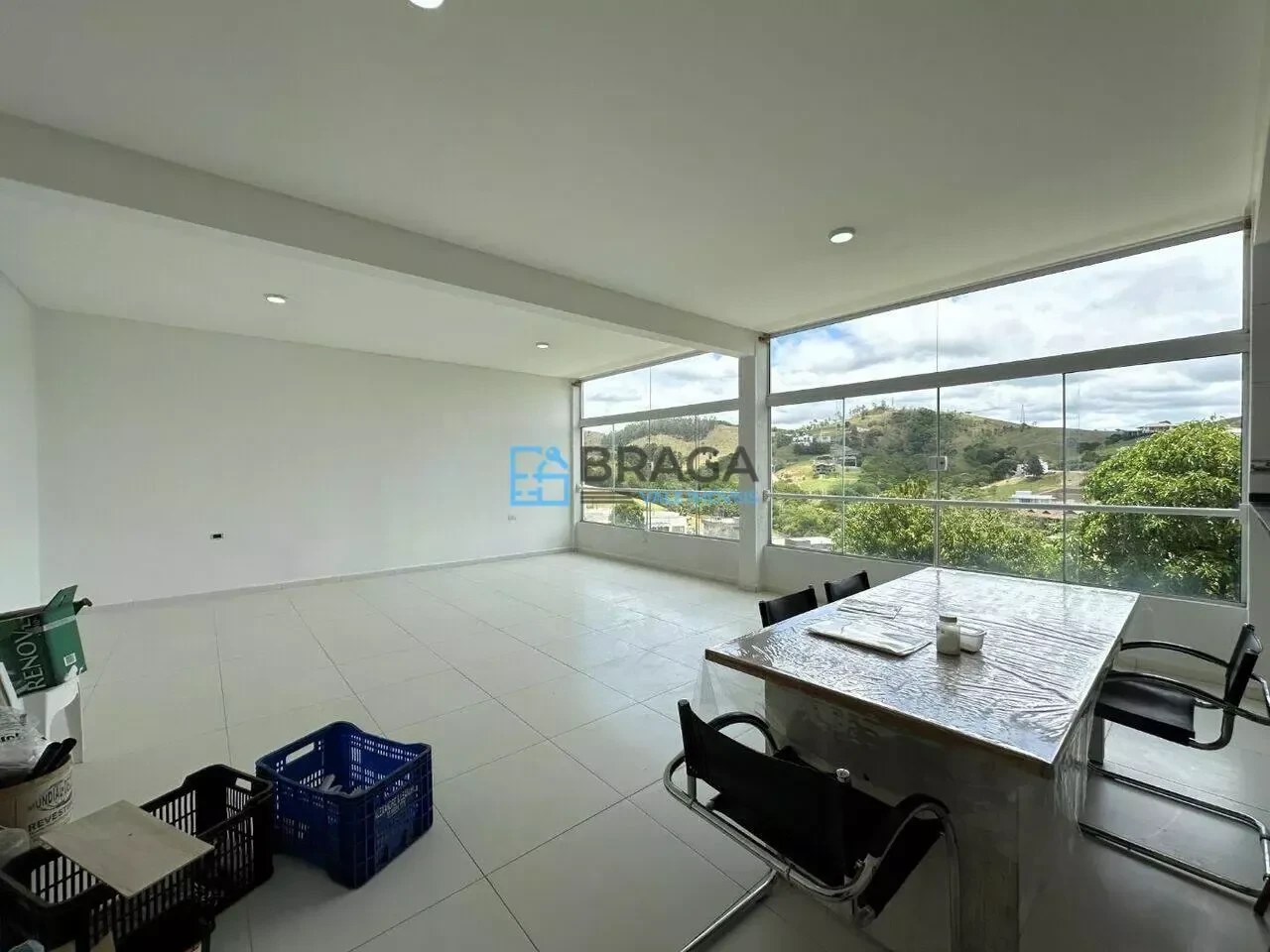 Imagem Casa com 3 Quartos à Venda, 269 metros em Jambeiro - Jambeiro