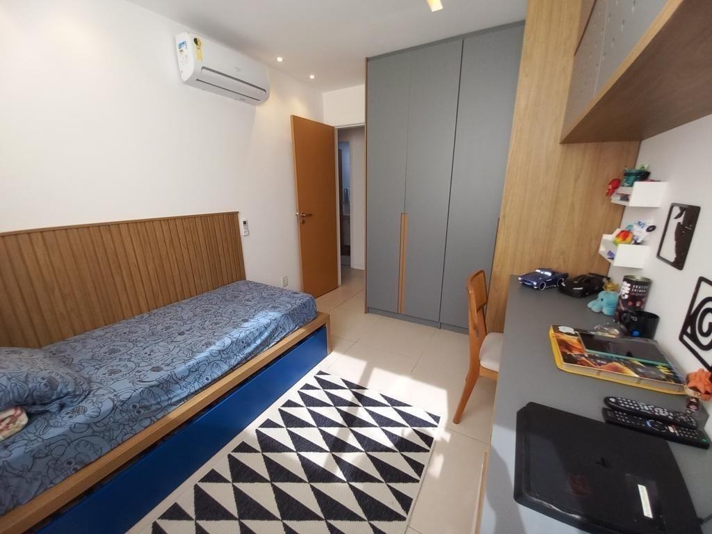 Imagem Apartamento com 4 Quartos à Venda, 128 m²em Camboinhas - Niterói