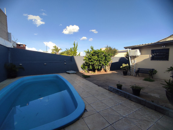 Imagem Casa com 5 Quartos à Venda, 274 m² em Boqueirão - Passo Fundo