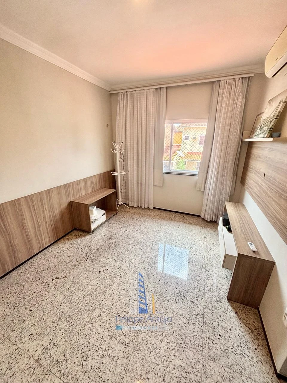 Imagem Casa com 4 Quartos à Venda, 160 m² em Jardim Cearense - Fortaleza