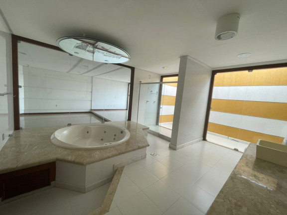 Imagem Casa com 4 Quartos à Venda, 290 m² em Caixa D'Água - Jequié