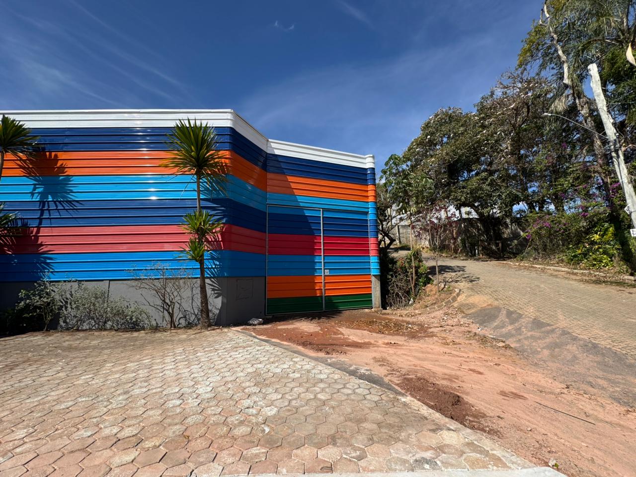 Imagem Galpão à Venda ou Locação, 2.128 m² em Guaxinduva - Atibaia