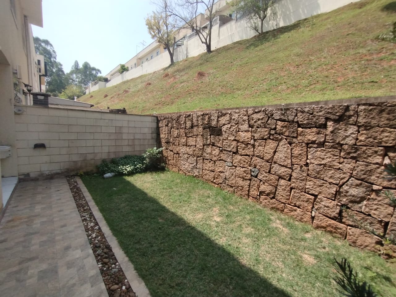 Imagem Casa de Condomínio com 3 Quartos para Alugar, 105 m²em Paisagem Renoir - Cotia