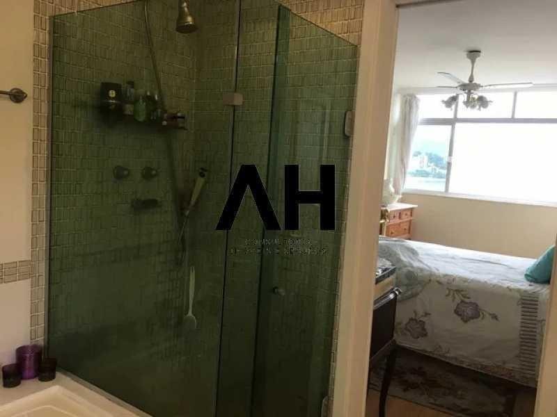 Imagem Apartamento com 4 Quartos à Venda, 166 m²em Icaraí - Niterói