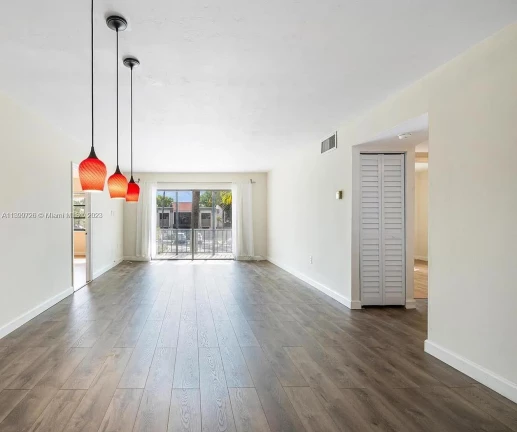 Foto do imóvel: Apartamento com 3 Quartos à Venda ou Locação, 100 m²em Alphaville Residencial Um - Barueri