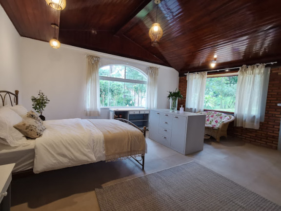 Imagem Chácara com 8 Quartos à Venda, 702 metros em Jardim Santa Vitória (Canguera) - São Roque