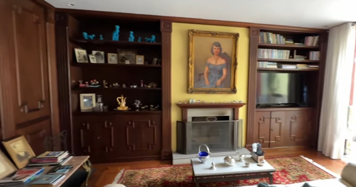 Imagem Casa com 4 Quartos à Venda, 441 m² em Castelanea - Petrópolis