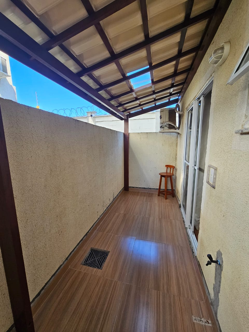 Imagem Apartamento com 2 Quartos para Alugar, 57 m² em Centro - Lauro de Freitas