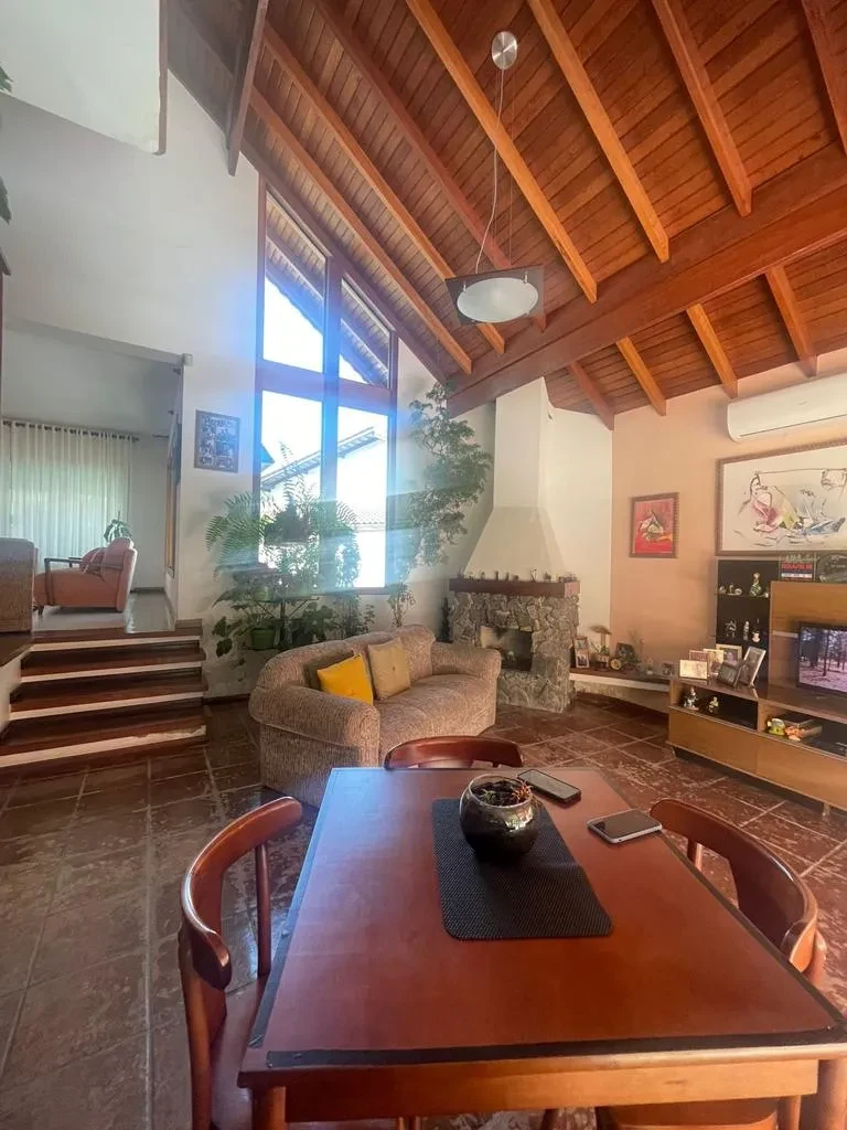 Imagem Sobrado com 3 Quartos à Venda, 386 m² em Vila Oliveira - Mogi das Cruzes