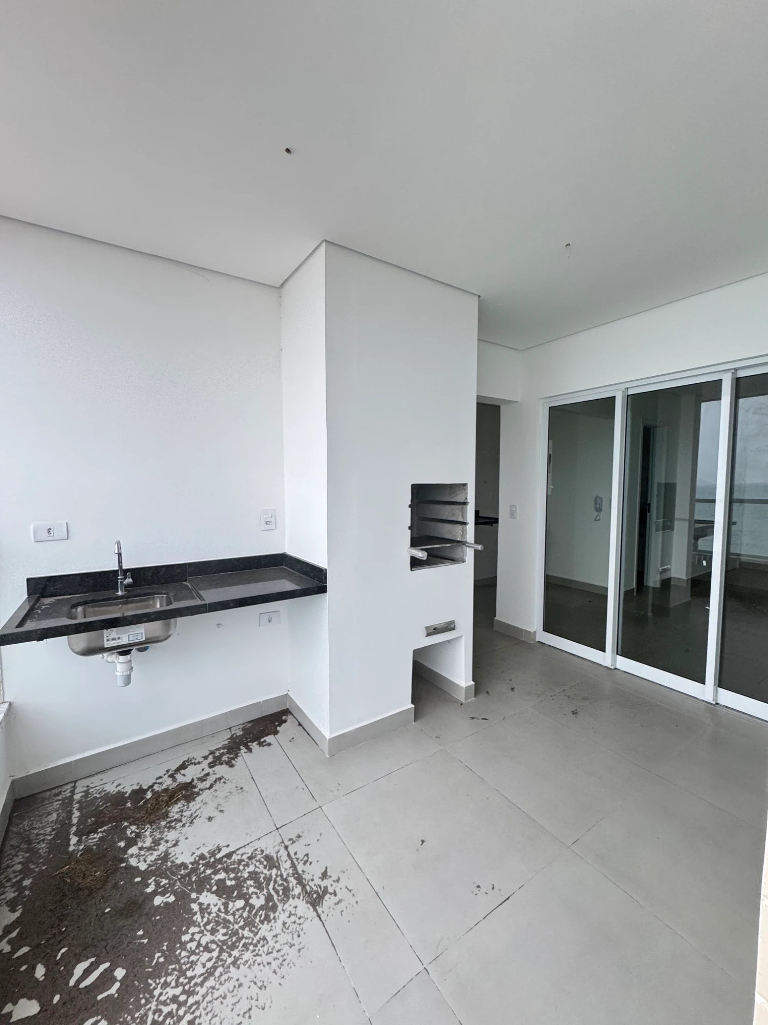 Imagem Apartamento com 3 Quartos à Venda, 99 metros em Massaguaçu - Caraguatatuba
