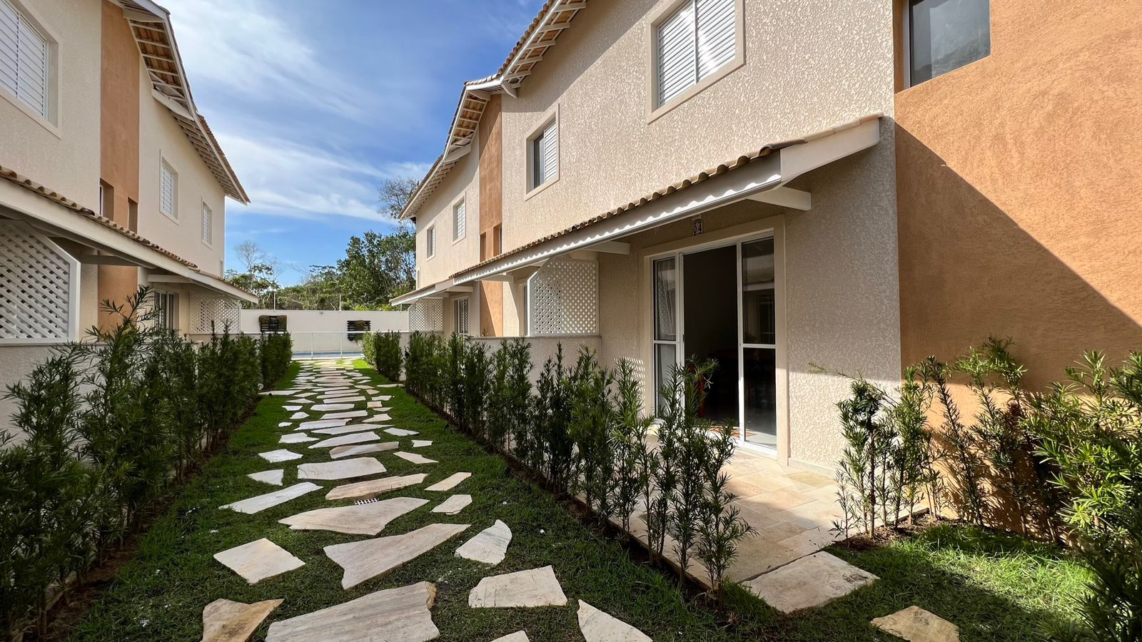 Imagem Casa de Condomínio com 2 Quartos para Alugar, 81 m²em São Lourenço - Bertioga