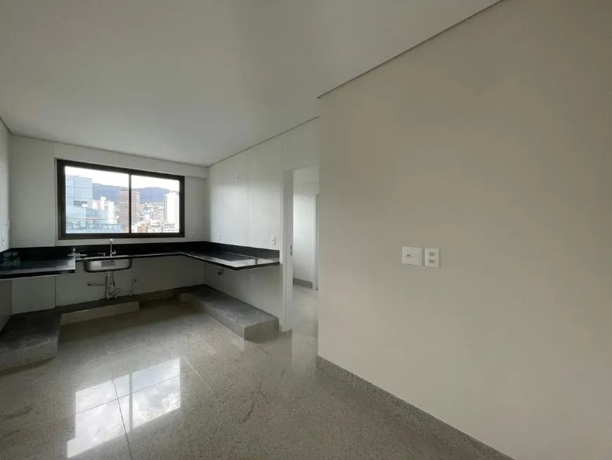 Imagem Apartamento com 4 Quartos à Venda, 166 m²em Serra - Belo Horizonte