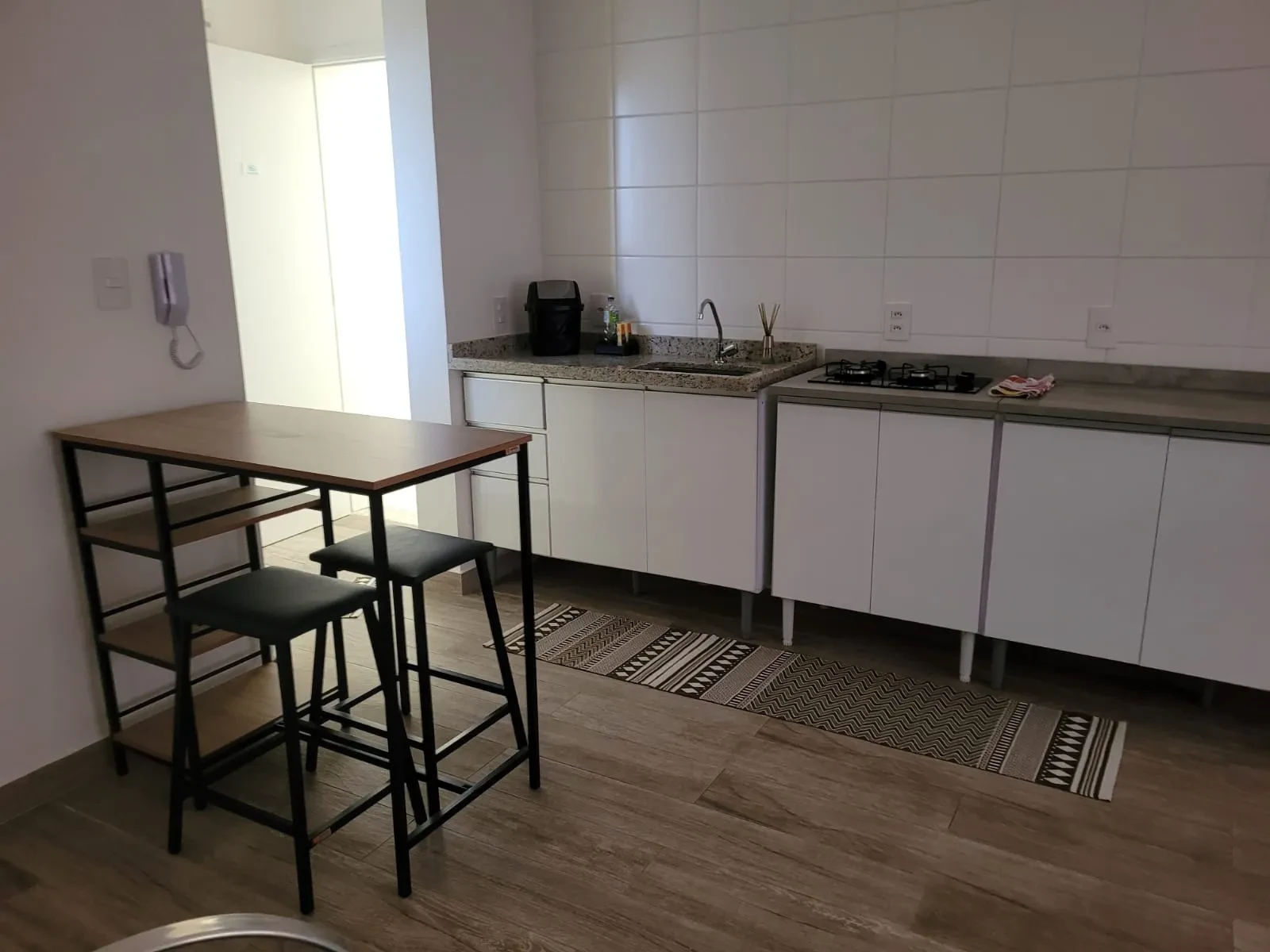 Imagem Apartamento com 1 Quarto para Alugar, 28 m² em Centro - Mogi das Cruzes