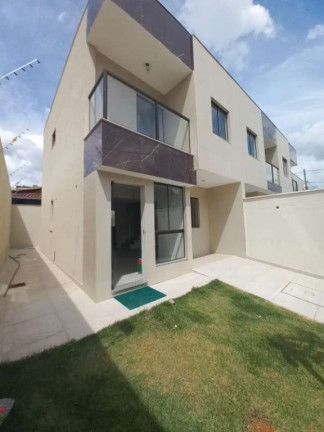 Casa com 2 Quartos à Venda, 105 m² em Santa Amélia - BELO HORIZONTE