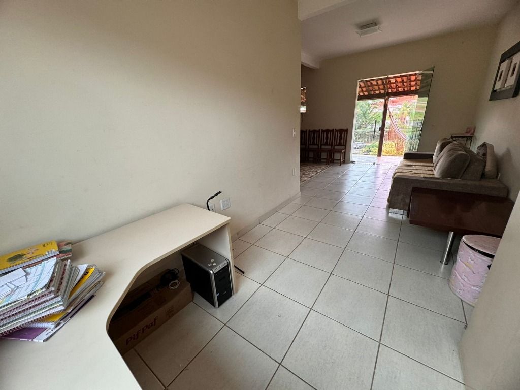 Imagem Casa com 4 Quartos à Venda, 249 m² em Tijuca - Contagem