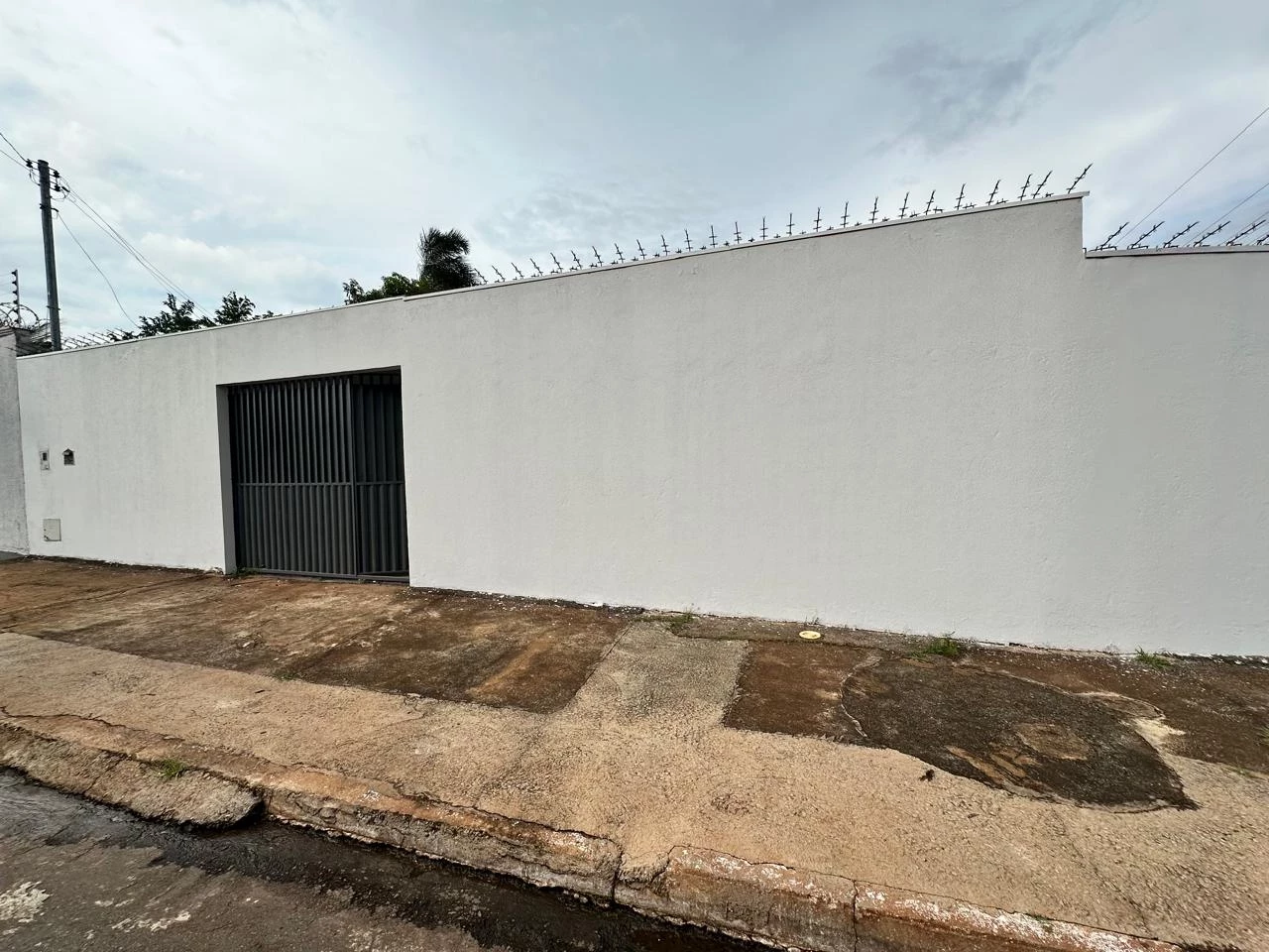 Imagem Casa com 2 Quartos à Venda, 75 m² em Residencial Recanto do Bosque - Goiânia Imagem Casa com 2 Quartos à Venda, 75 m² em Residencial Recanto do Bosque - Goiânia