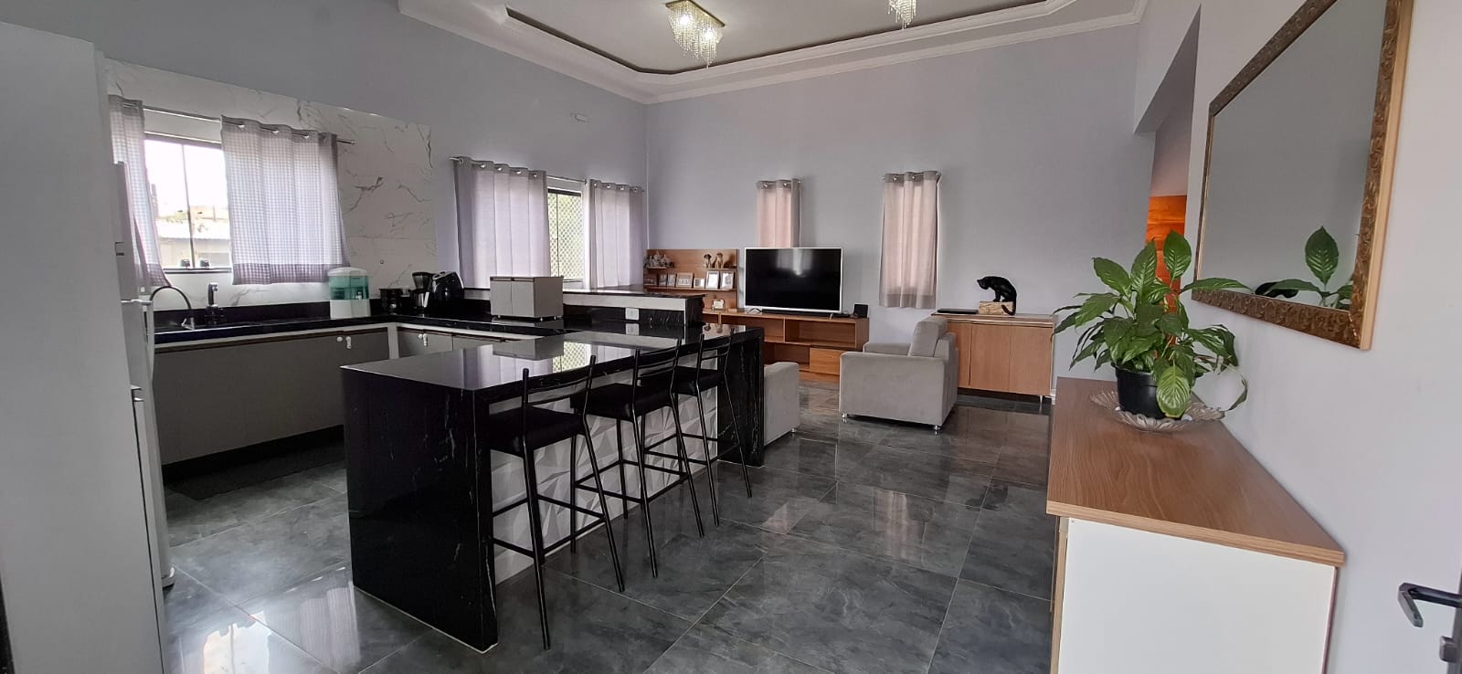 Imagem Casa de Condomínio com 5 Quartos à Venda, 350 m² em Jardim Shangri-Lá - Atibaia