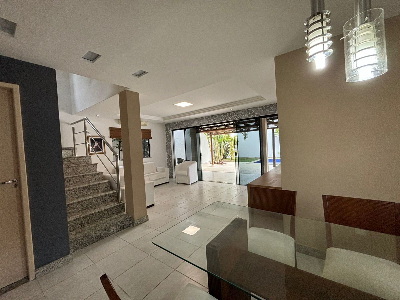 Imagem Casa com 3 Quartos para Alugar, 170 m²em Buraquinho - Lauro de Freitas