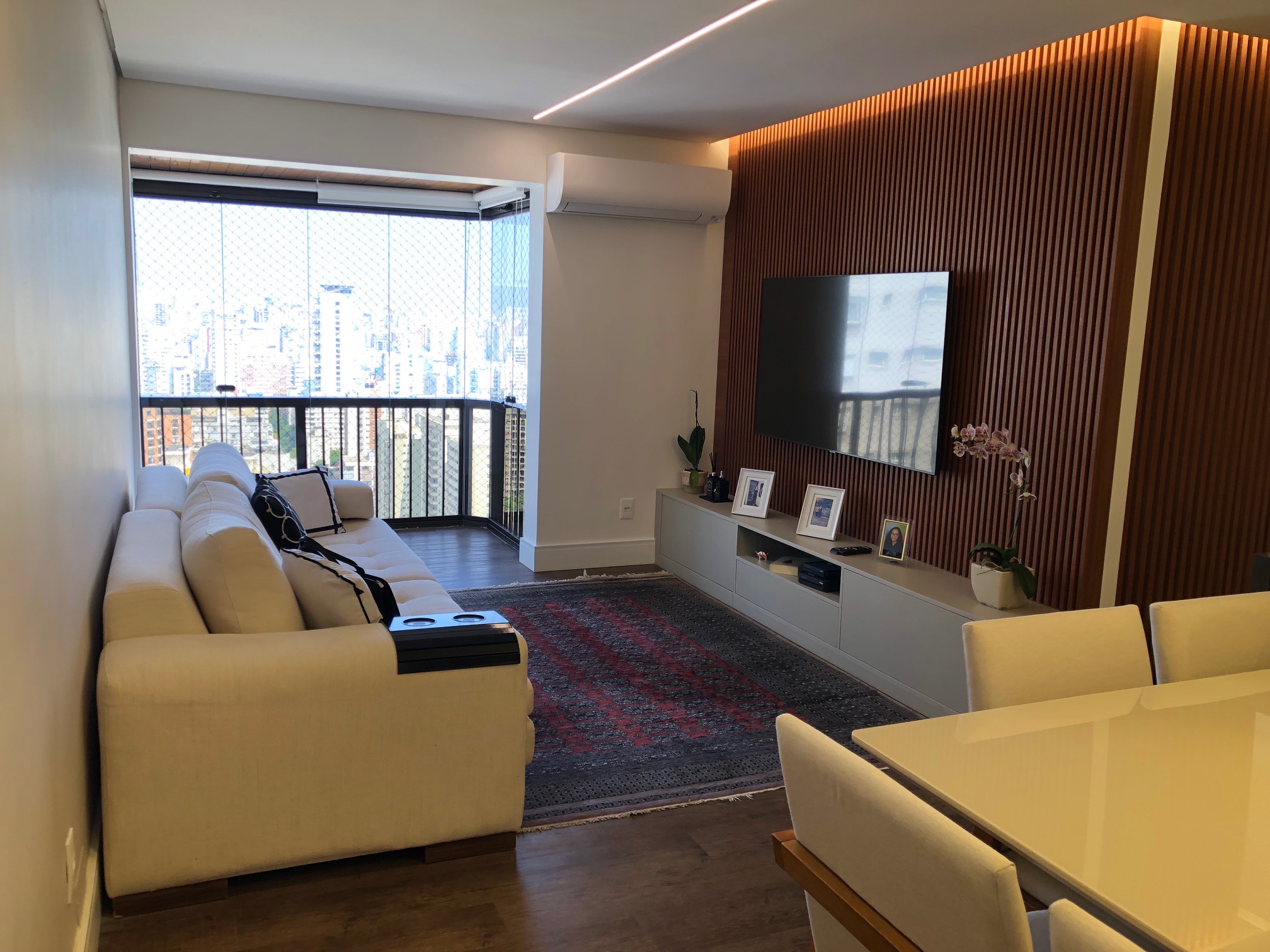 Imagem Flat com 3 Quartos à Venda ou Locação, 93 m²em Cerqueira César - São Paulo