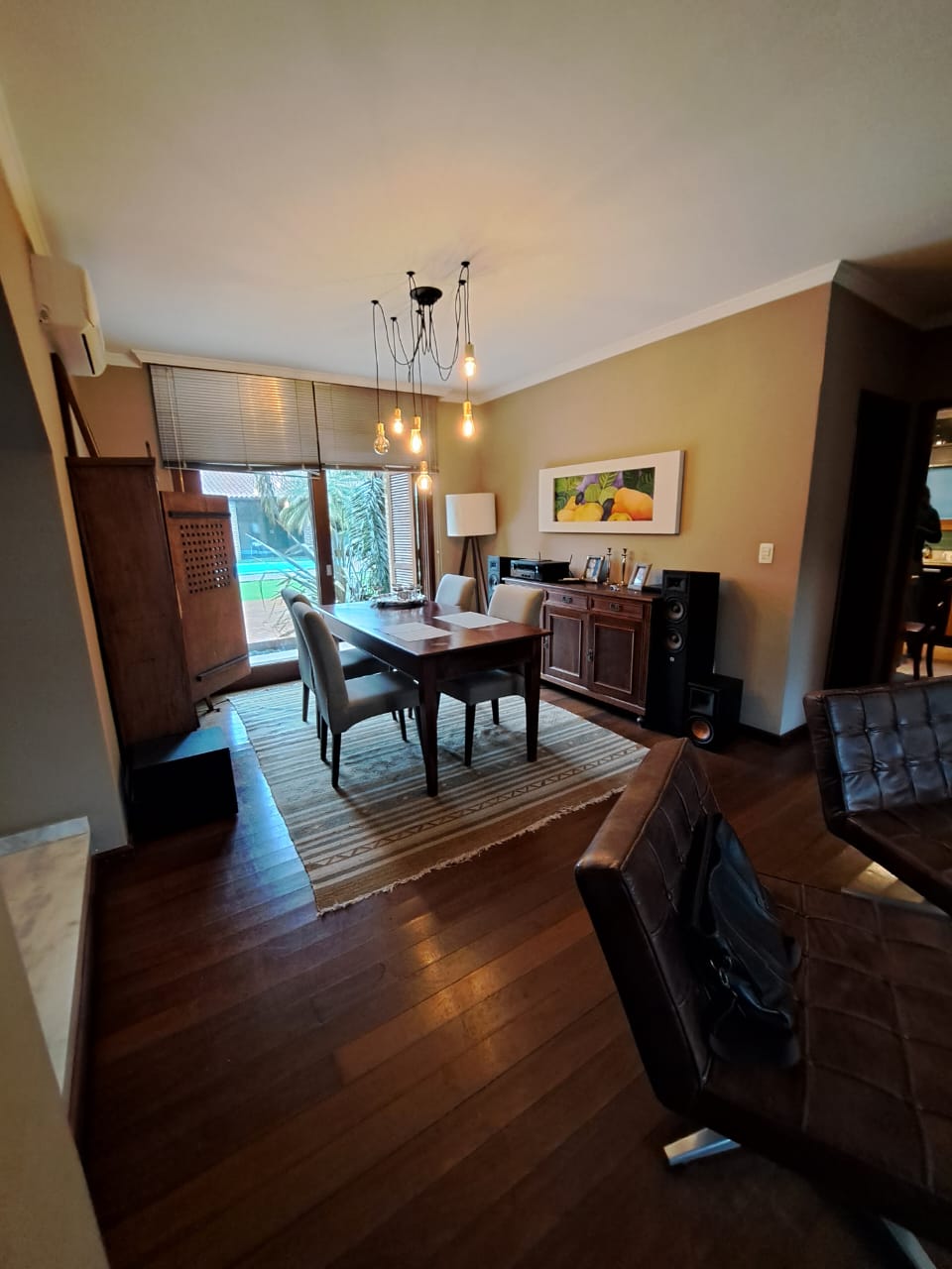 Imagem Casa com 3 Quartos à Venda, 300 m²em Laranjal - Pelotas