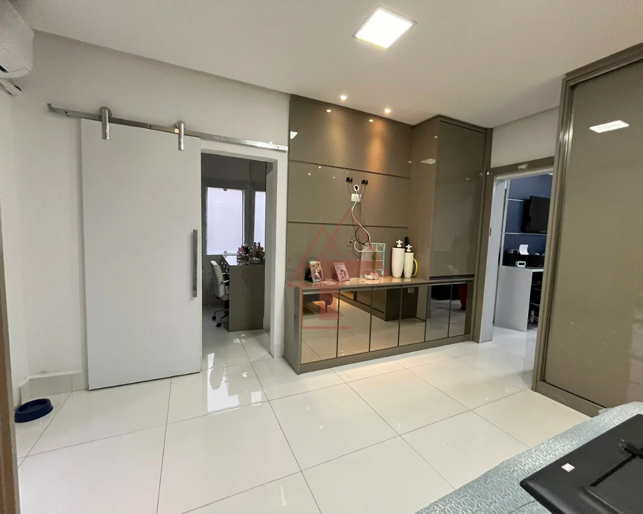 Imagem Sobrado com 3 Quartos à Venda, 255 m² em Parque São Luis - Cubatão