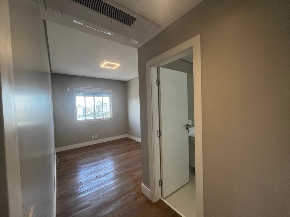 Imagem Apartamento com 4 Quartos à Venda, 296 m² em Anhangabaú - Jundiaí