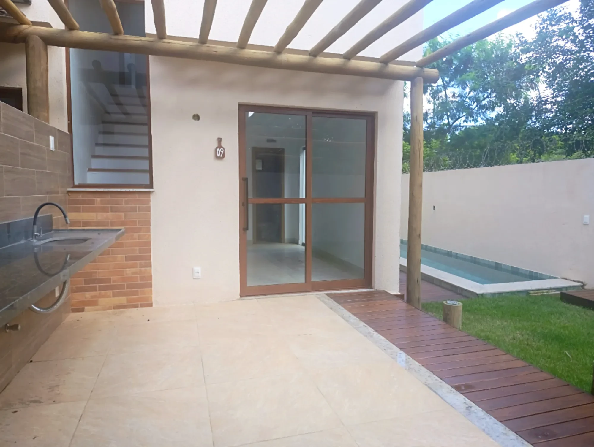 Imagem Casa de Condomínio com 2 Quartos à Venda, 81 m² em Imbassaí - Mata de São João