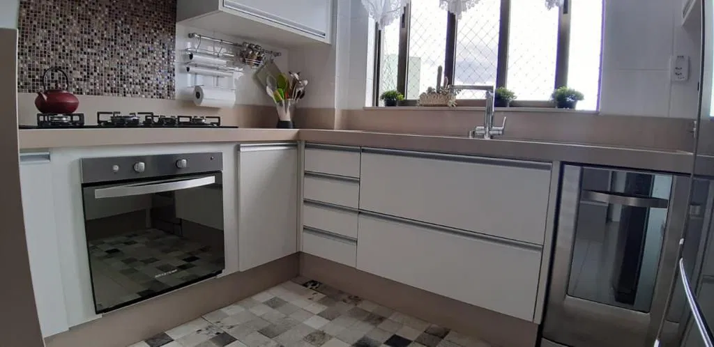 Imagem Apartamento com 4 Quartos à Venda, 287 m²em Centro - Guarapuava