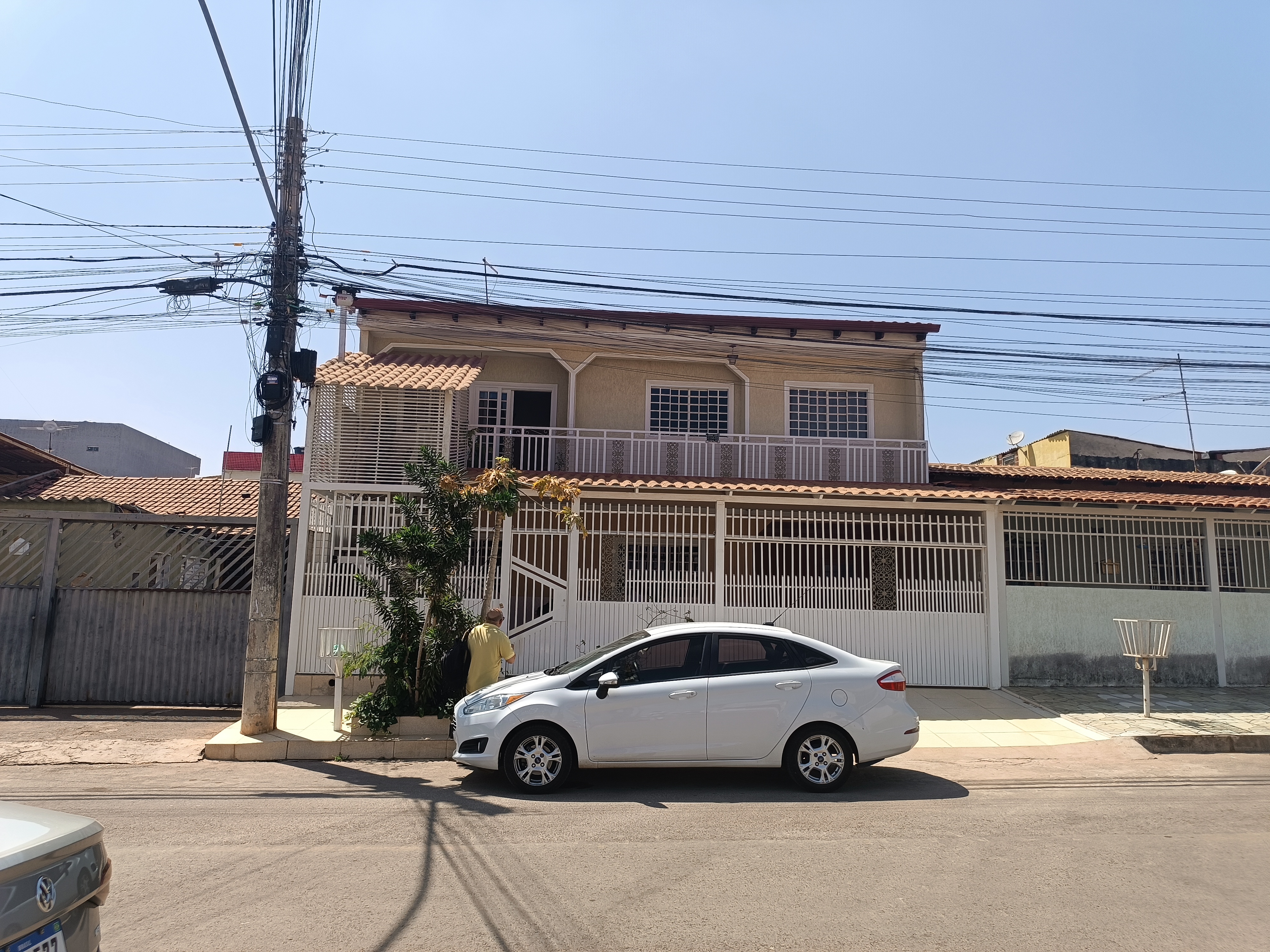 Sobrado com 5 Quartos à Venda, 250 m²em Recanto das Emas - Brasília