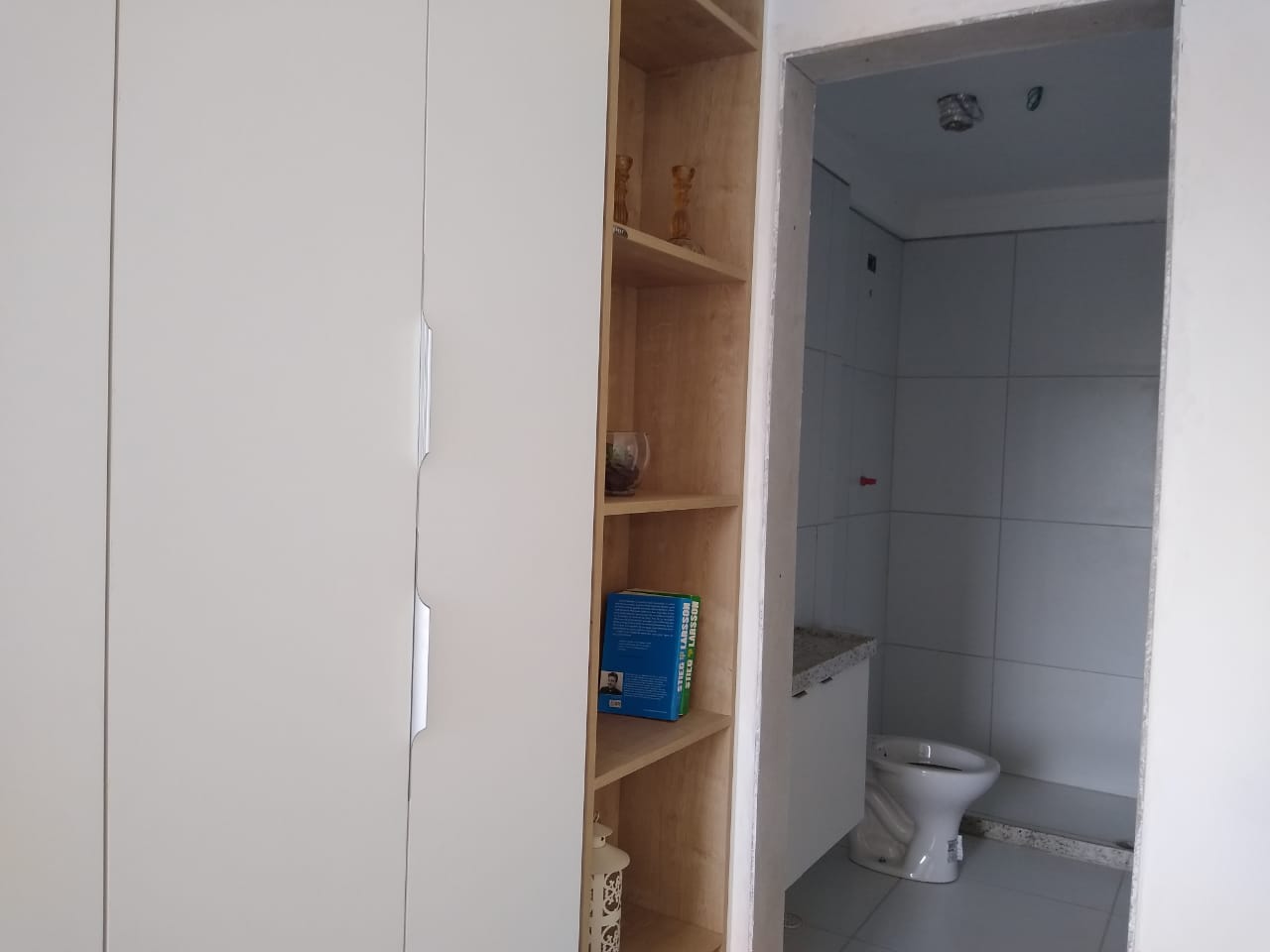 Imagem Apartamento com 2 Quartos à Venda, 52 m²em Candeias - Jaboatão dos Guararapes