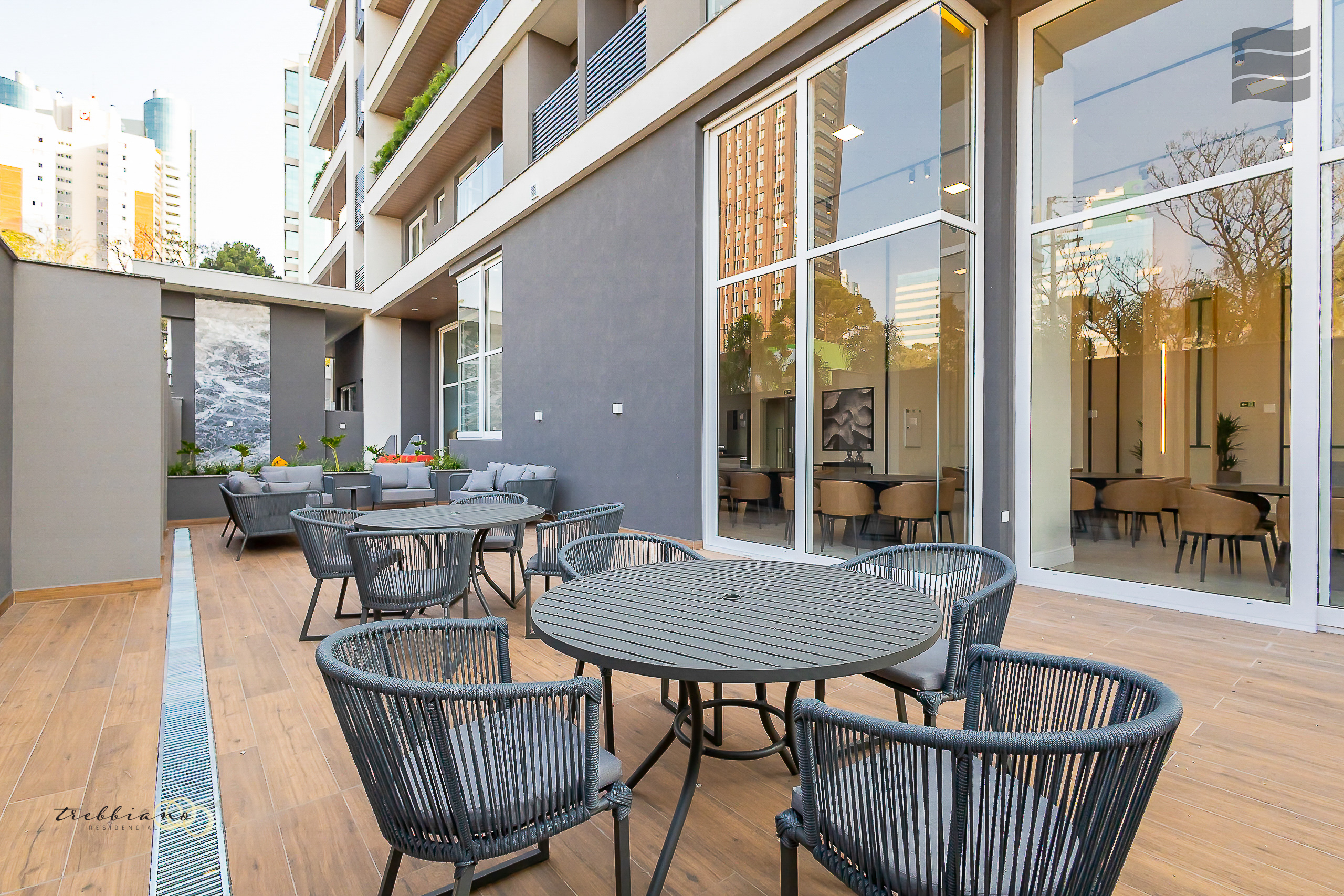 Imagem Apartamento com 2 Quartos à Venda, 75 m² em Mossunguê - CURITIBA