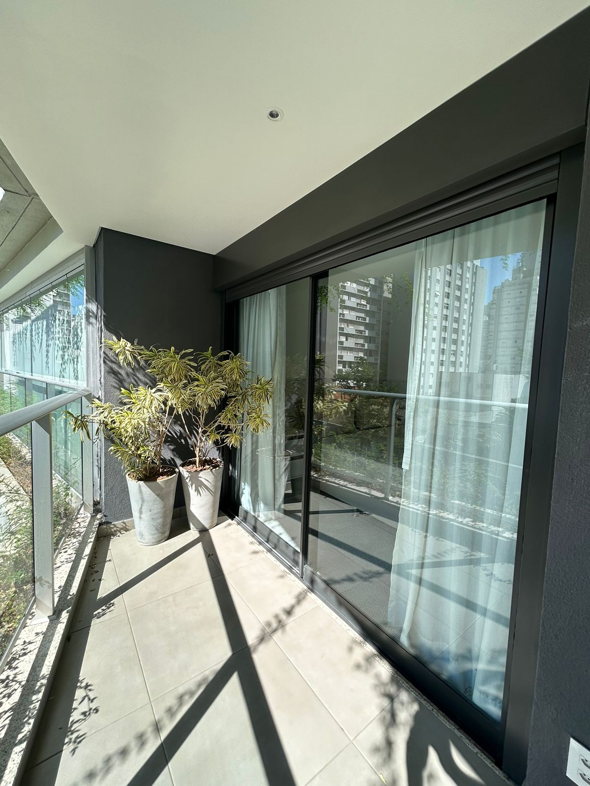 Imagem Apartamento com 2 Quartos à Venda, 97 m²em Cerqueira César - São Paulo