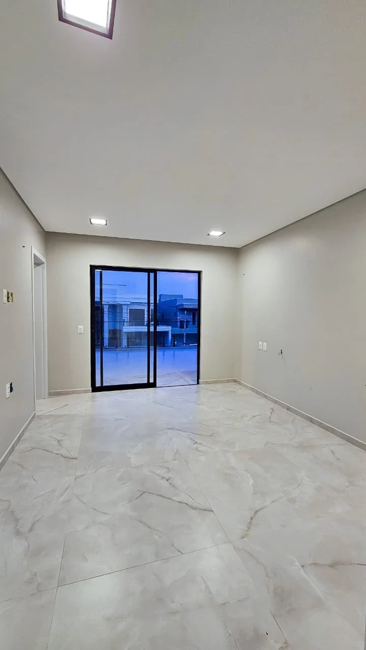 Imagem Casa de Condomínio com 4 Quartos à Venda, 267 m² em Cidade Alpha - Eusébio