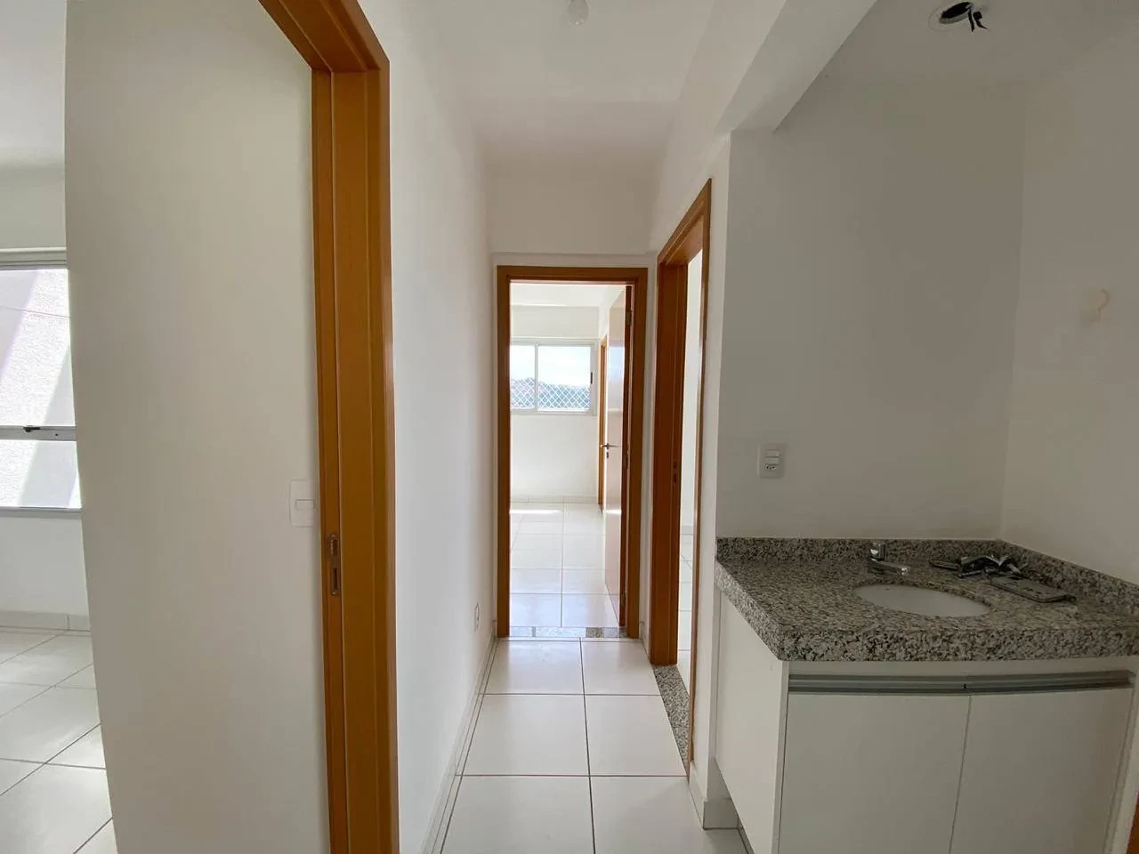 Imagem Apartamento com 3 Quartos à Venda ou Locação, 75 metros em Betânia - Belo Horizonte