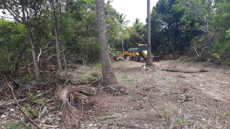 Imagem Terreno à Venda, 300 m²em Barra do Jacuípe - Camaçari