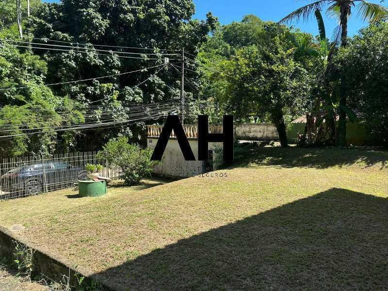 Imagem Casa com 4 Quartos à Venda, em Muriqui - Niterói