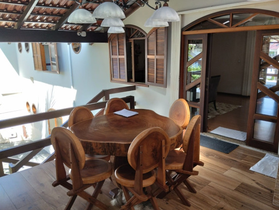 Imagem Casa com 4 Quartos à Venda, 400 m² em Garcia - Blumenau