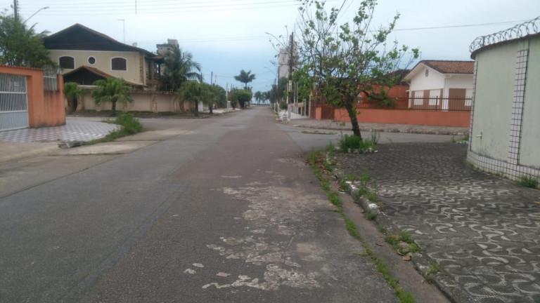 Imagem Casa com 4 Quartos à Venda, 180 m² em Caiçara - Praia Grande
