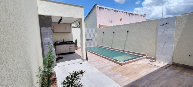 Foto do imóvel: Sobrado com 3 Quartos à Venda, 151 m² em Parque Esplanada III - Valparaíso de Goiás