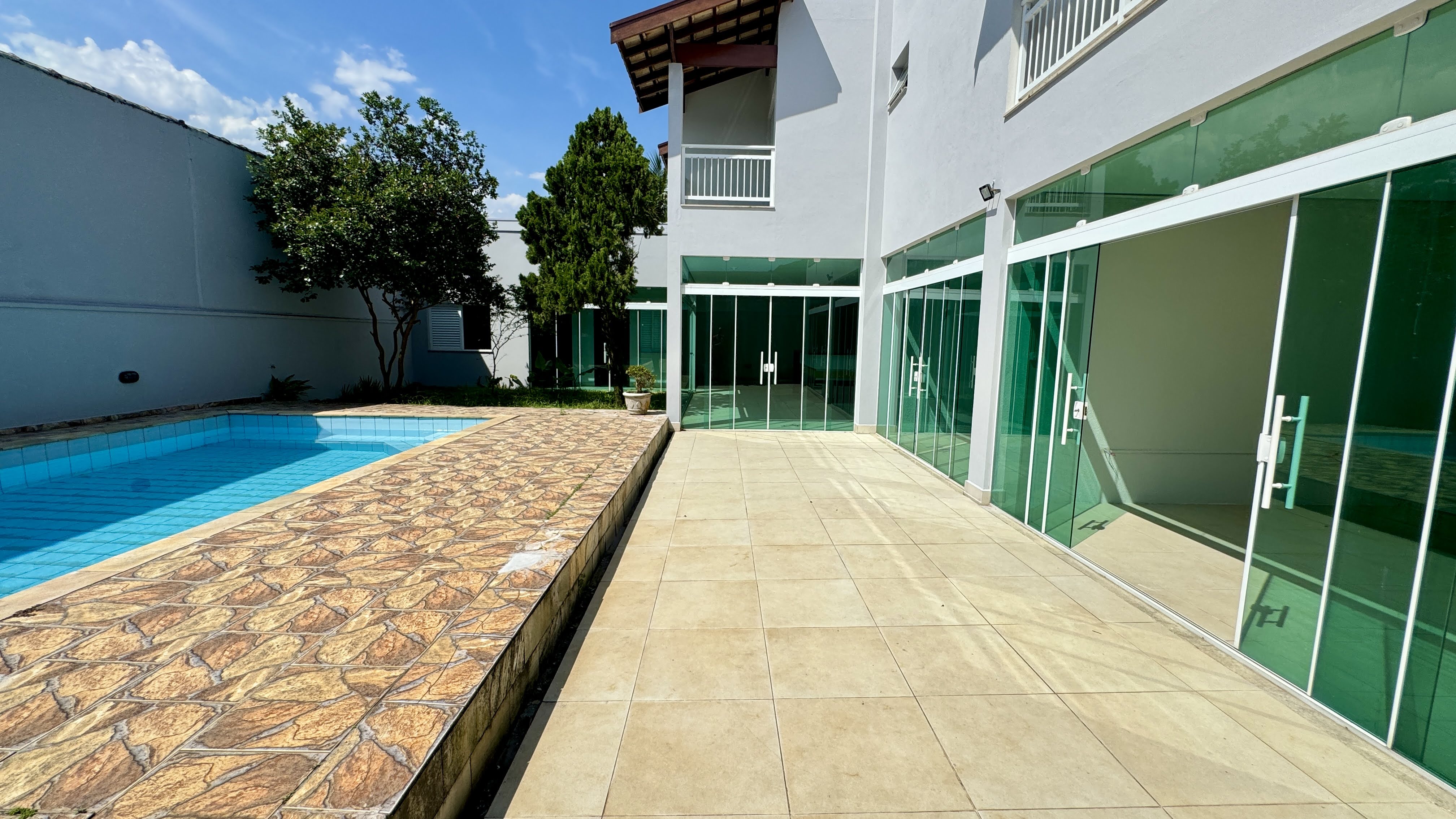 Imagem Sobrado com 8 Quartos à Venda, 152 m²em Cibratel - Itanhaém