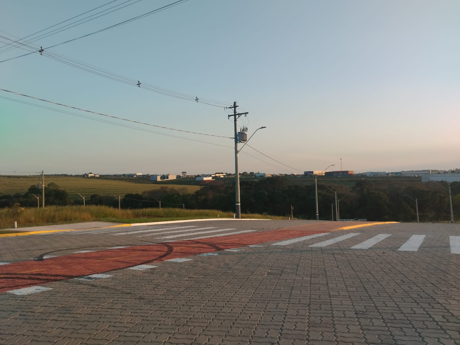 Imagem Terreno à Venda, 300 m² em Valinhos - Passo Fundo