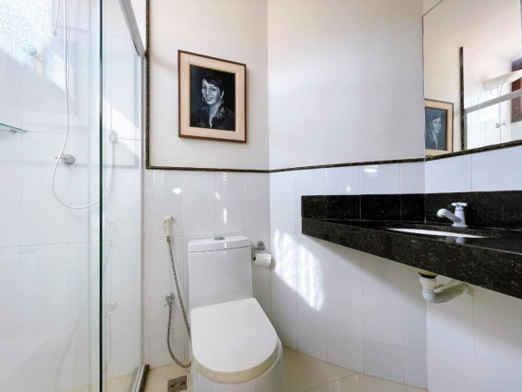 Imagem Casa de Condomínio com 5 Quartos à Venda ou Temporada, 339 m²em Parque do Jiqui - Parnamirim