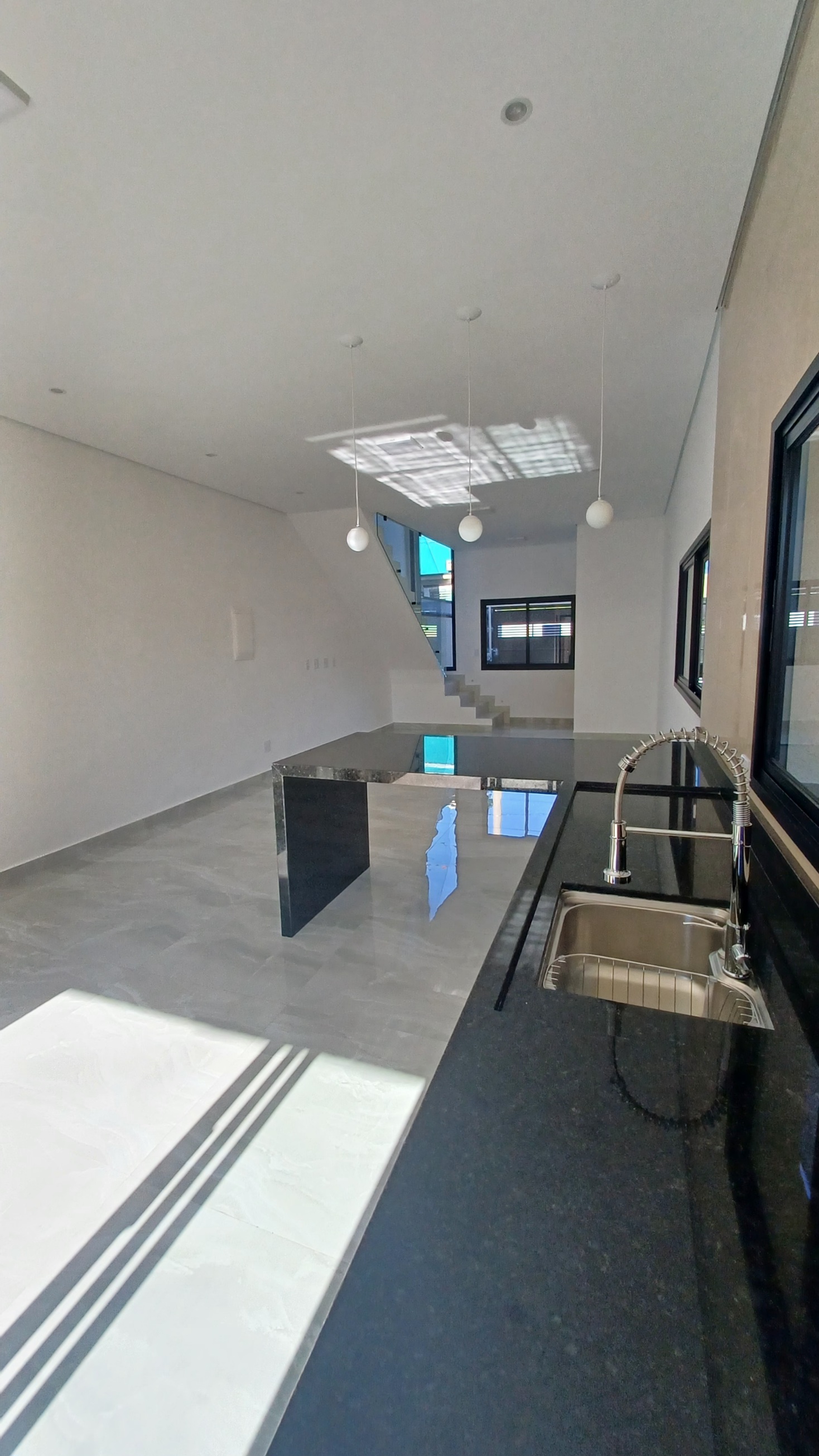 Imagem Casa de Condomínio com 3 Quartos à Venda, 121 m²em Villas do Jaguari - Santana de Parnaíba