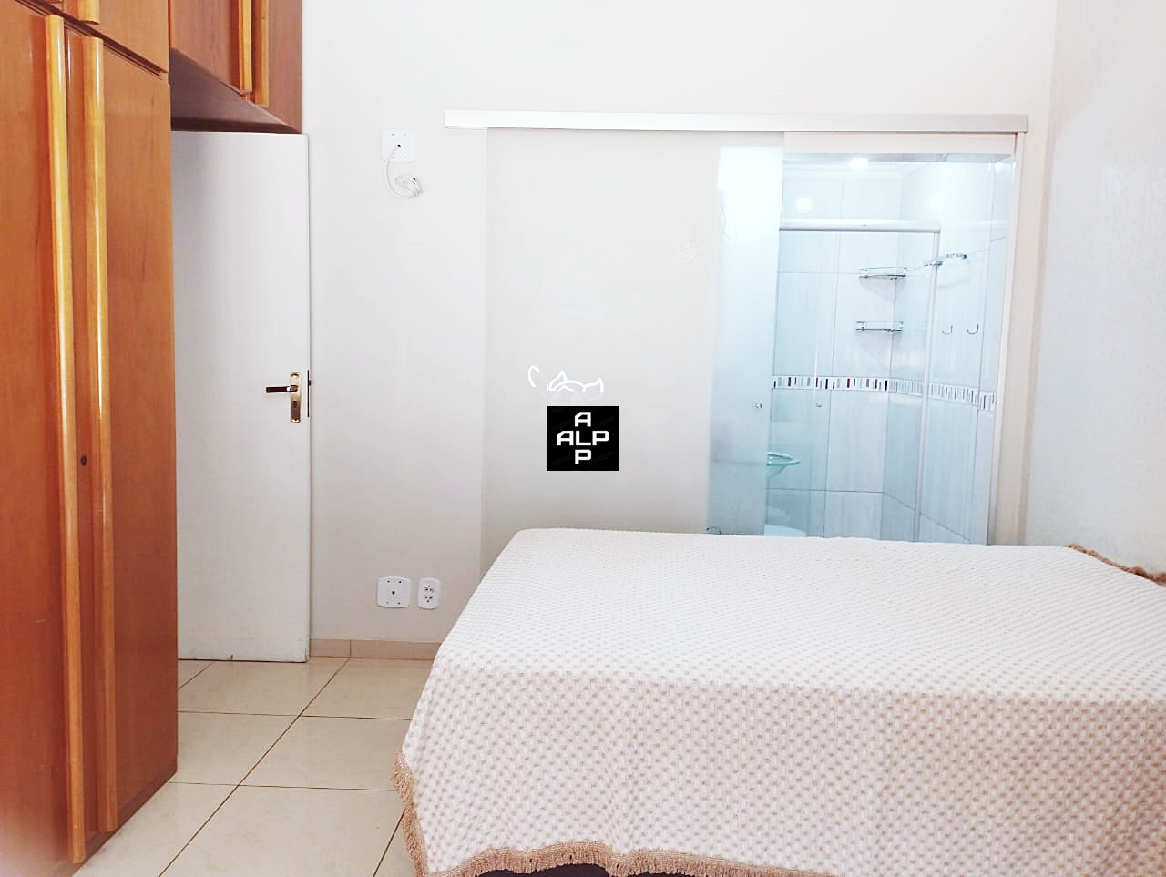 Imagem Casa com 5 Quartos à Venda, 210 m²em Taguatinga Norte (Taguatinga) - Brasília