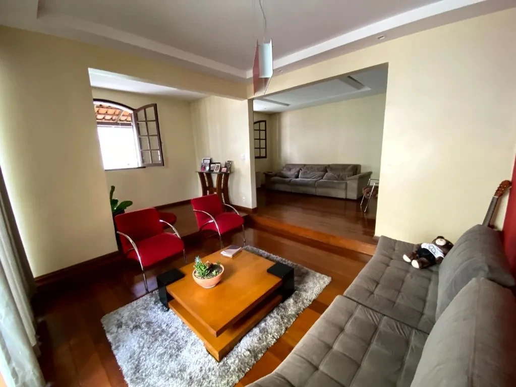 Imagem Casa com 4 Quartos à Venda, 200 m² em Tupi A - Belo Horizonte