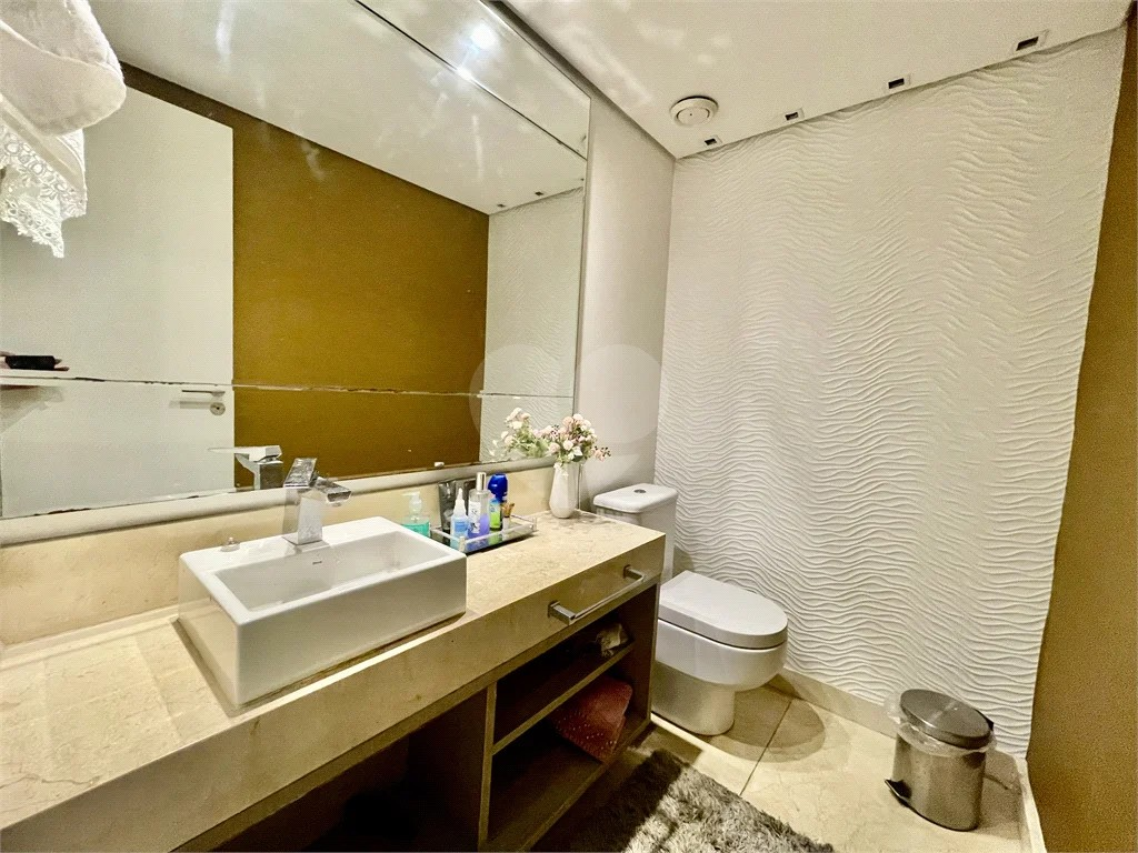 Imagem Apartamento com 4 Quartos à Venda, 230 m²em Icaraí - Niterói