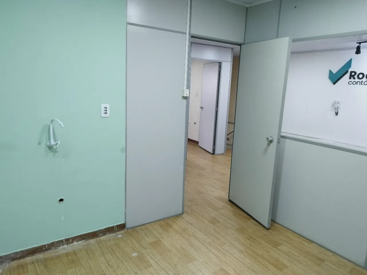 Imagem Imóvel Comercial à Venda ou Locação, 250 metros em Jardim Guarulhos - Guarulhos