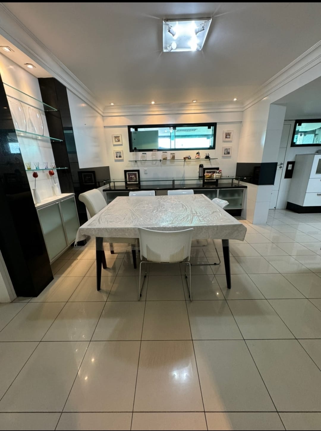 Imagem Apartamento com 4 Quartos à Venda, 370 m²em Lagoa Nova - Natal