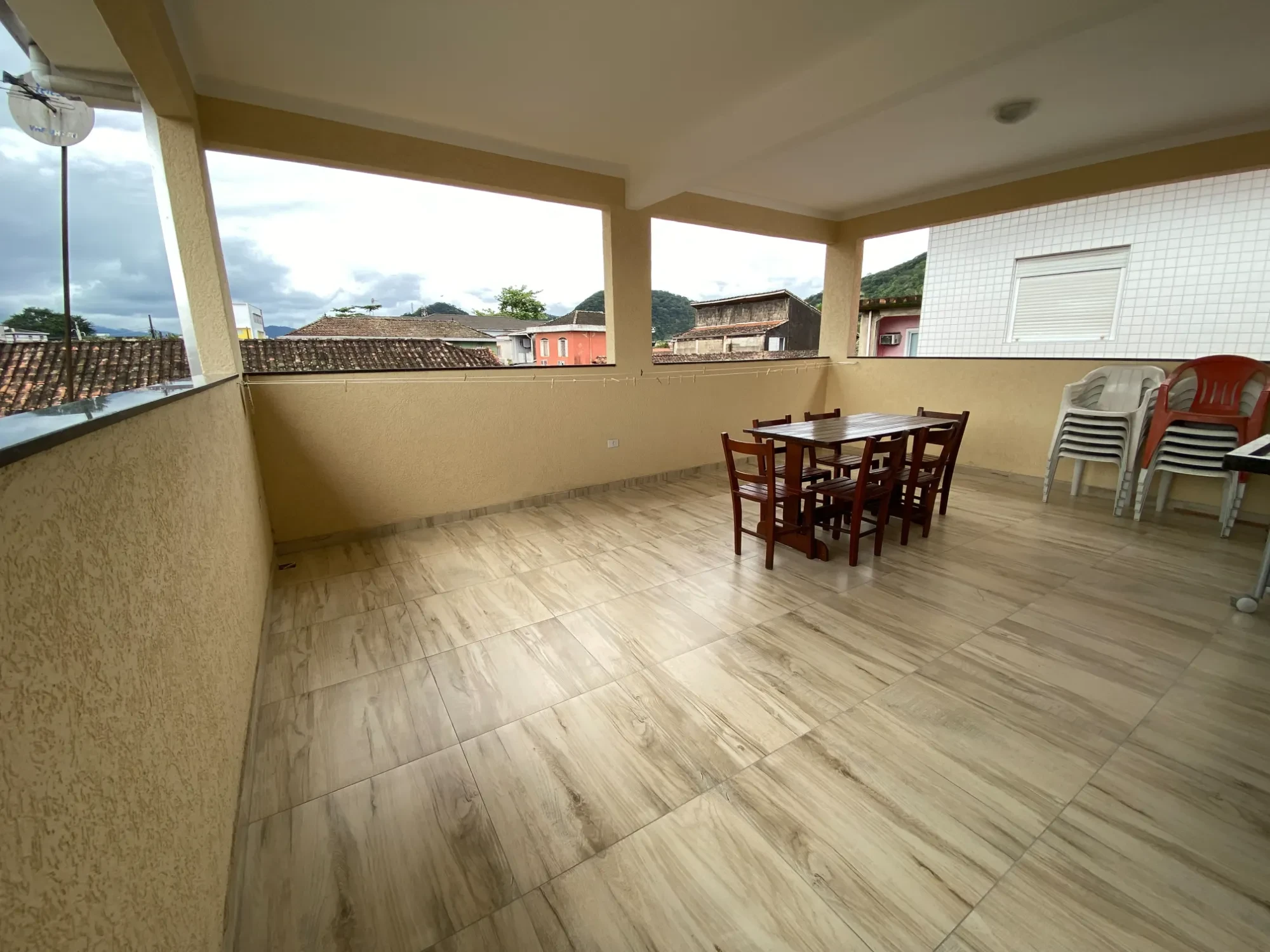 Imagem Casa com 2 Quartos à Venda, 170 m² em São Jorge - Santos